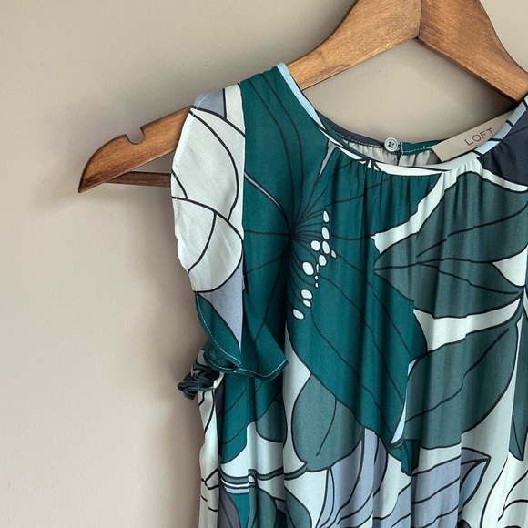 Loft Flutter Sleeve Floral Dress XS - Picture 4 of 7